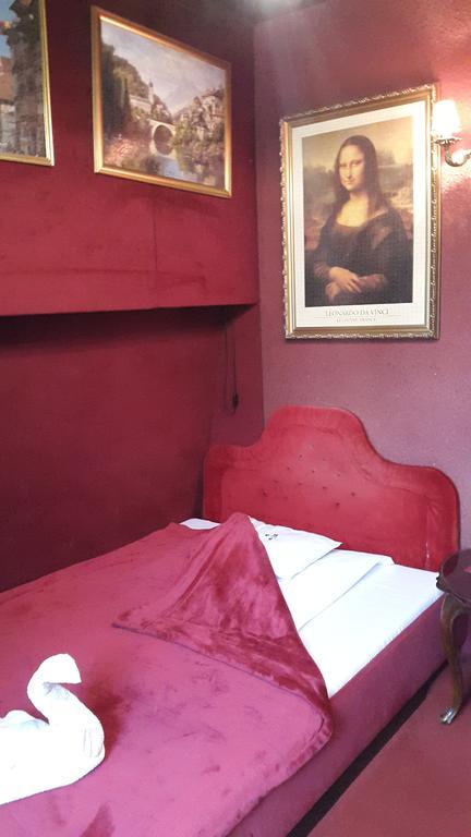 Hôtel Fiaker Panzio à Miskolc Extérieur photo