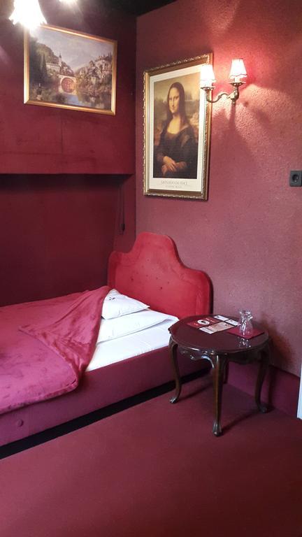 Hôtel Fiaker Panzio à Miskolc Extérieur photo