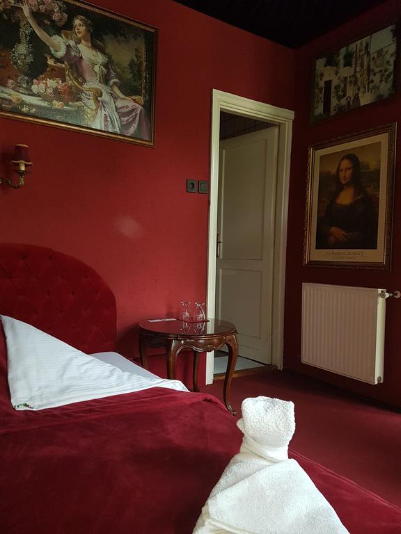 Hôtel Fiaker Panzio à Miskolc Extérieur photo